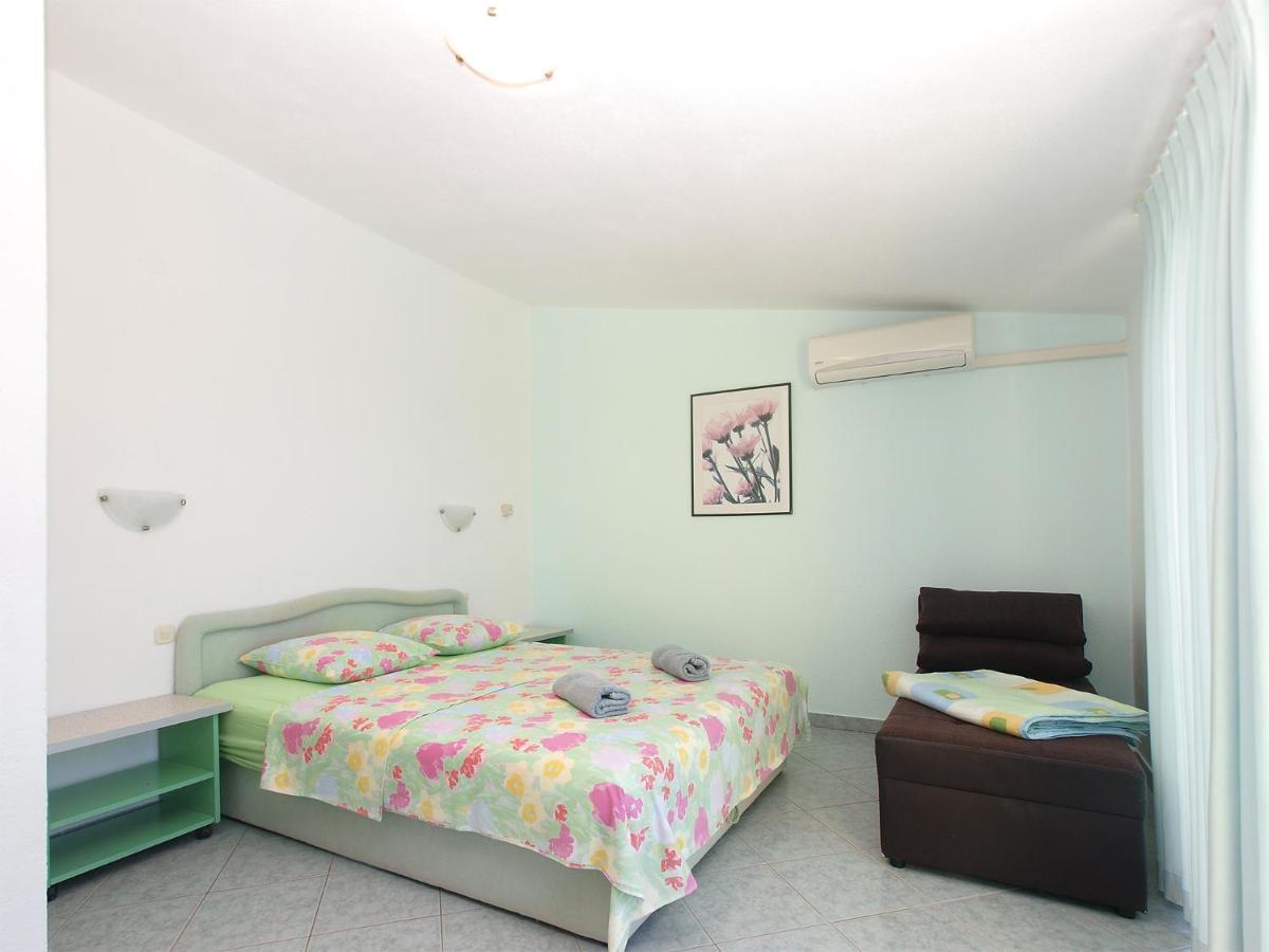 Apartments Milica 56 Pula Exterior foto